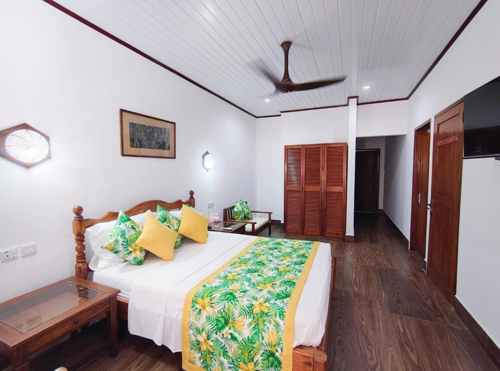 The Islander Hotel