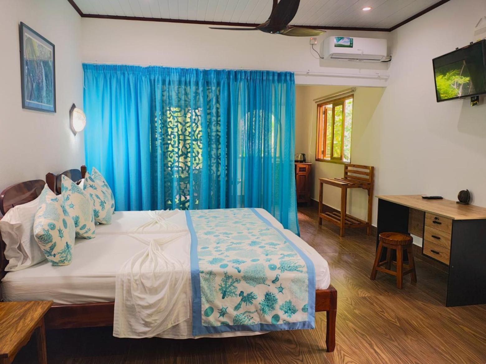 Hotel The Islander
